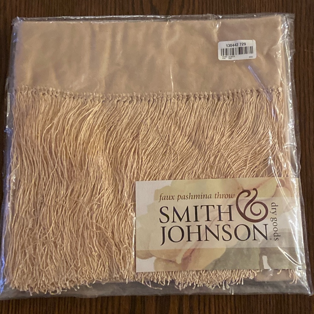 NWT - Faux Pashmina Throw